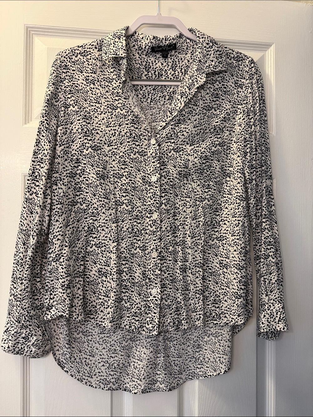 Velvet Heart Black and White Speckled Button-Down Shirt XS